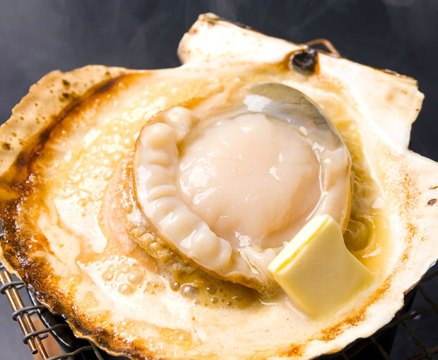 活ホタテのバター焼き